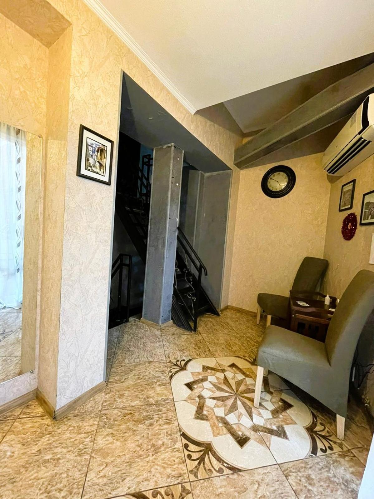 Georgian Guest House On Asatiani Tiflis Exterior foto